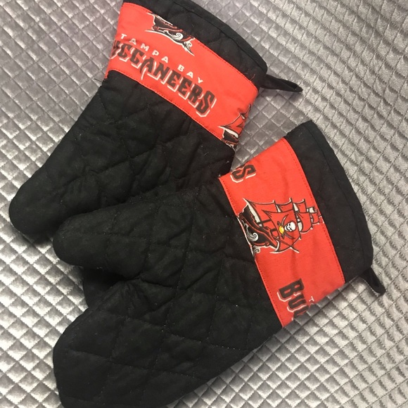 Tampa Bay Buccaneers NFL Hot Pad Set 4 pieces New - Picture 3 of 4